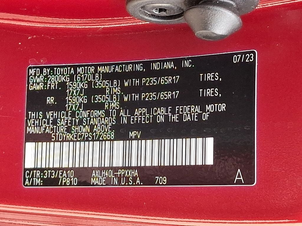 2023 Toyota Sienna XLE