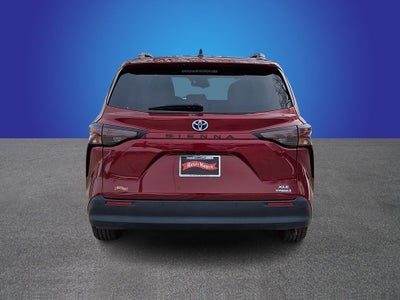 2023 Toyota Sienna XLE