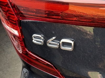 2024 Volvo S60 B5 Plus Dark Theme