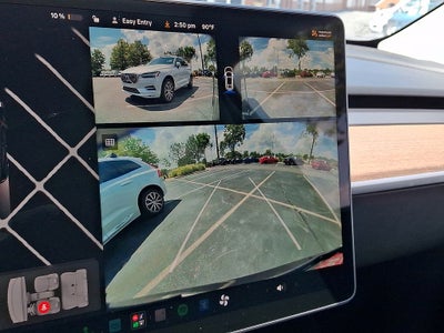 2024 Tesla Model Y Standard Range