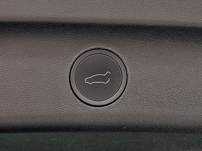 2024 Tesla Model Y Standard Range