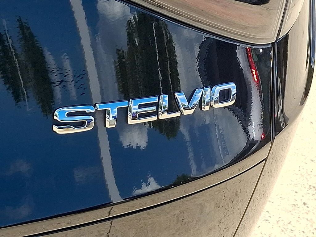 2024 Alfa Romeo Stelvio Competizione