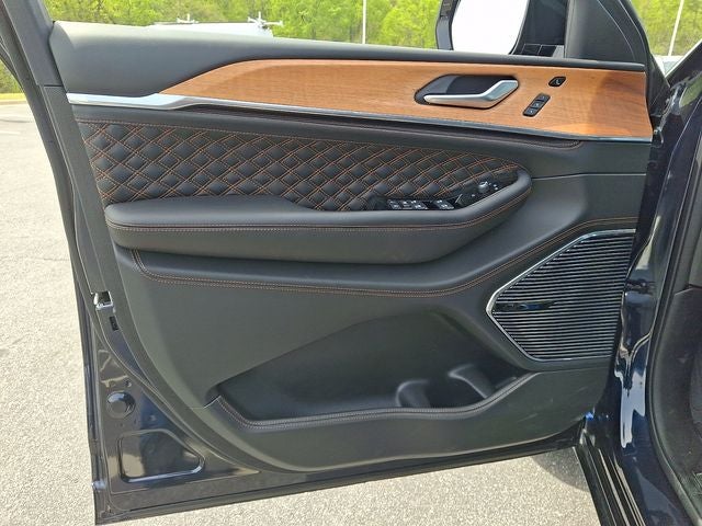 2023 Jeep Grand Cherokee L Summit Reserve 4x4