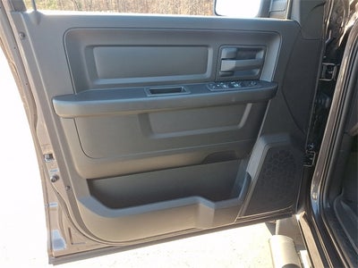 2023 RAM 1500 Classic Tradesman Crew Cab 4x4 6'4' Box