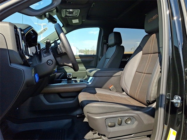 2026 Chevrolet Silverado 1500 4WD Crew Cab Short Bed High Country