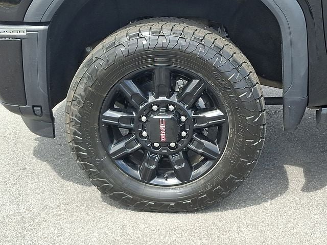 2024 GMC Sierra 2500HD 4WD Crew Cab Standard Bed AT4