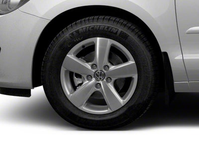 2010 Volkswagen Routan SE