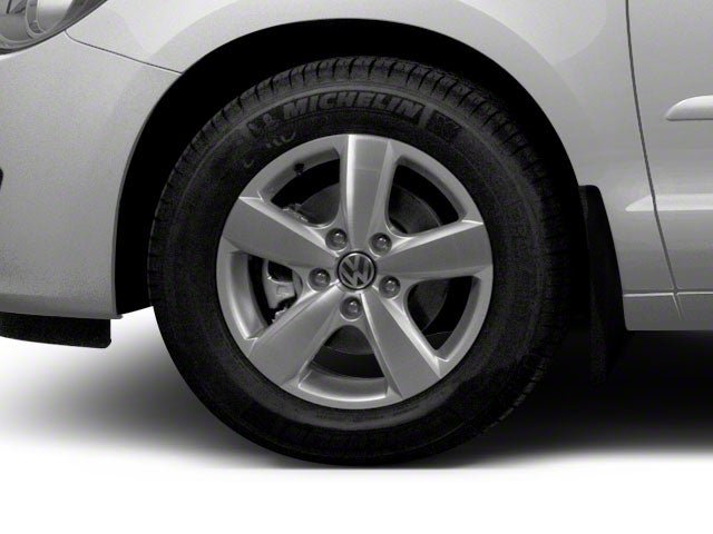 2010 Volkswagen Routan SE