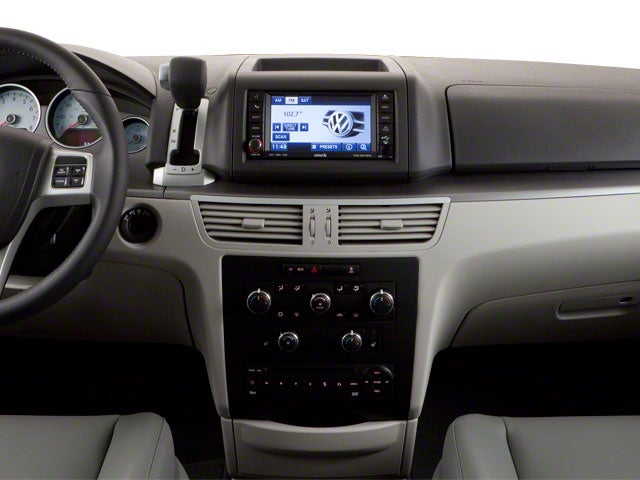 2010 Volkswagen Routan SE