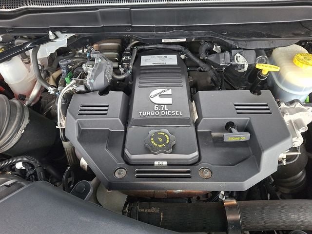 2020 RAM 3500 Laramie Crew Cab 4x4 6'4' Box