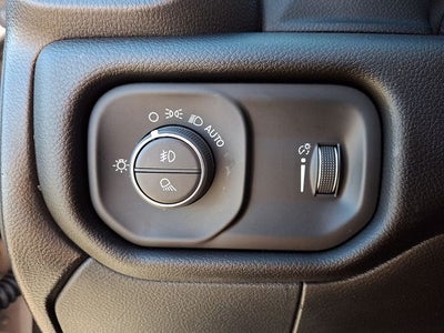 2024 RAM 2500 Big Horn Crew Cab 4x4 6'4' Box