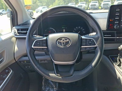 2024 Toyota Sienna XLE