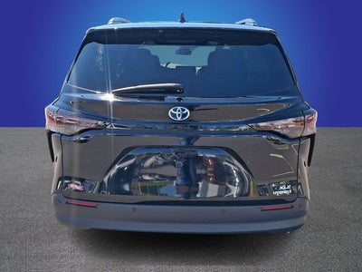 2024 Toyota Sienna XLE