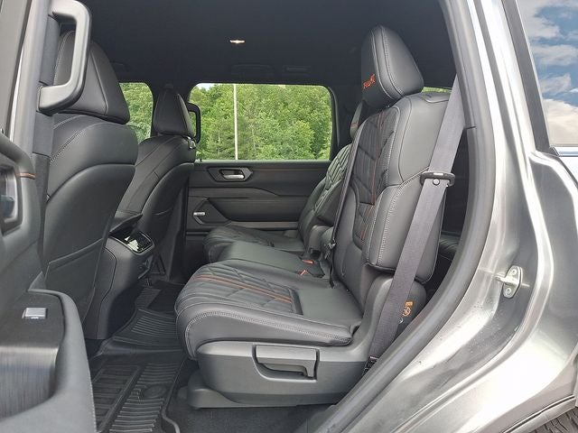 2025 Nissan Armada PRO-4X 4WD